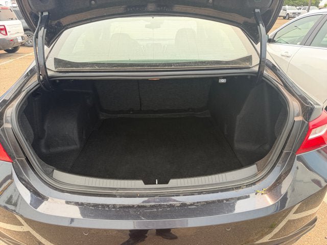 Used 2023 Chevrolet Malibu LT w/ Driver Confidence Package FWD image 19