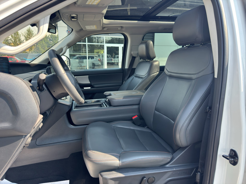 Certified 2025 Ford Expedition Active AWD/4WD image 10