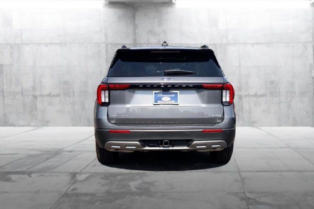 Certified 2025 Ford Explorer Active w/ Active Comfort Package AWD/4WD image 6