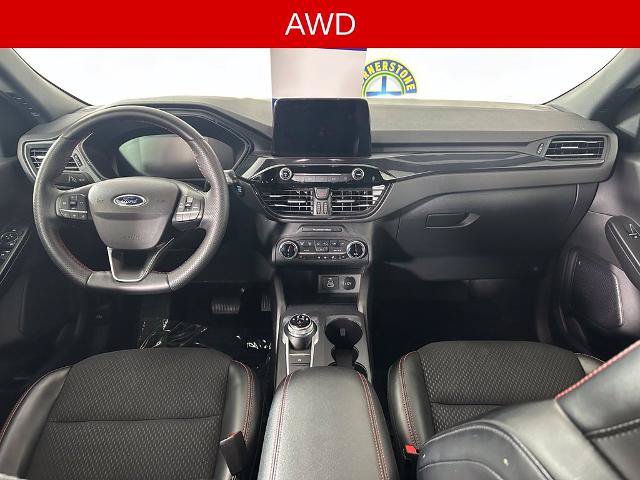 Certified 2025 Ford Escape ST-Line Select AWD/4WD image 6