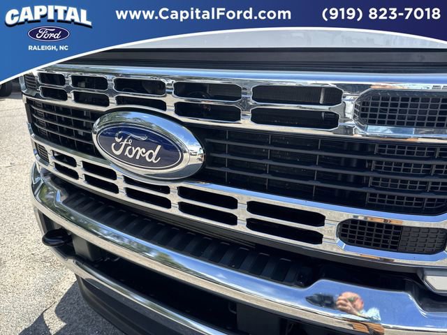 Certified 2025 Ford F250 XLT image 10