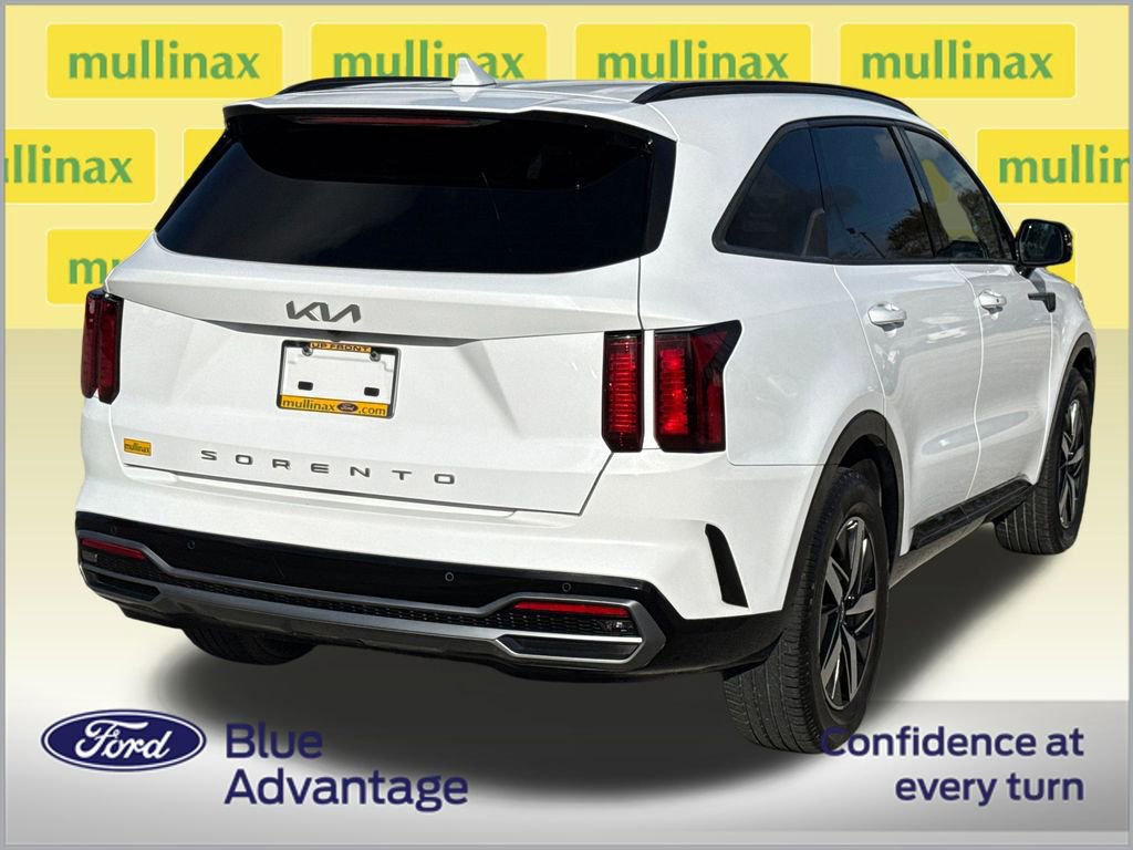 Used 2022 Kia Sorento S image 3