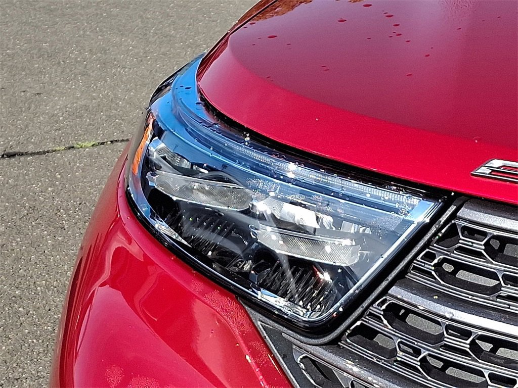 Certified 2021 Ford Explorer XLT w/ Equipment Group 202A image 8