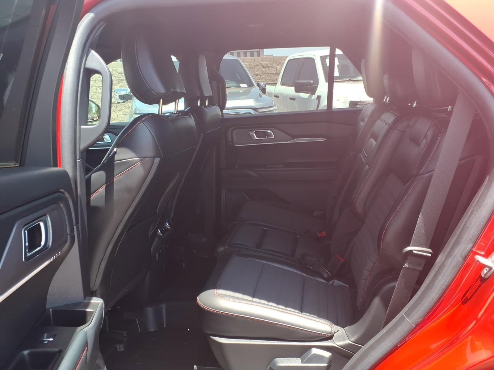 Certified 2025 Ford Explorer ST-Line RWD image 18