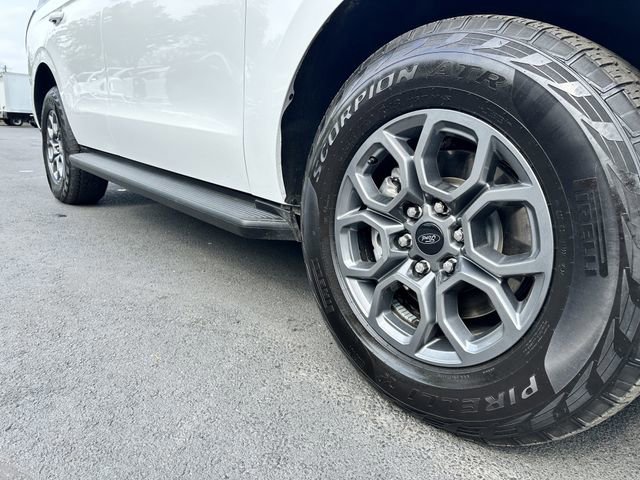 Certified 2025 Ford Expedition Active AWD/4WD image 12