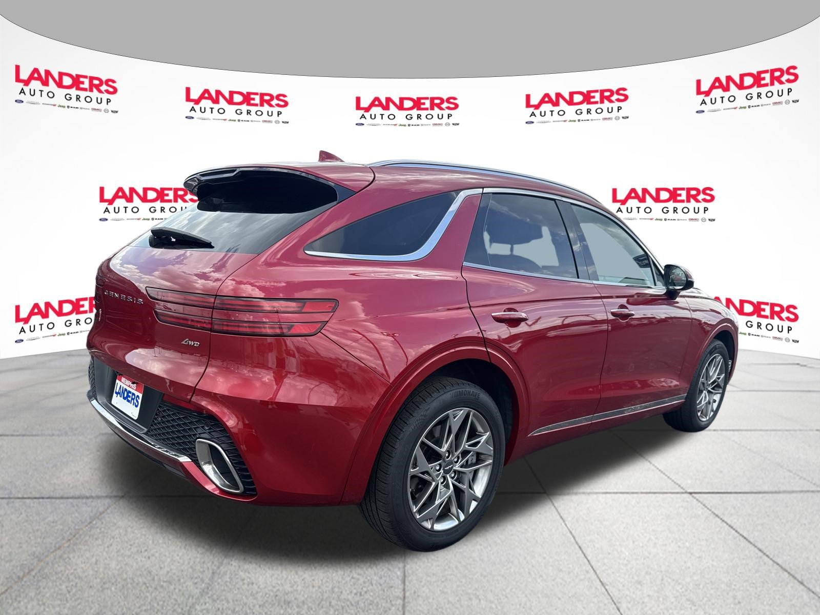 Used 2025 Genesis GV70 2.5T AWD/4WD image 3