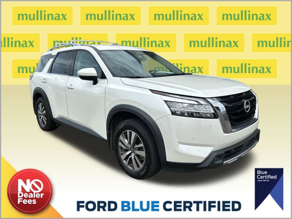 Used 2023 Nissan Pathfinder SL