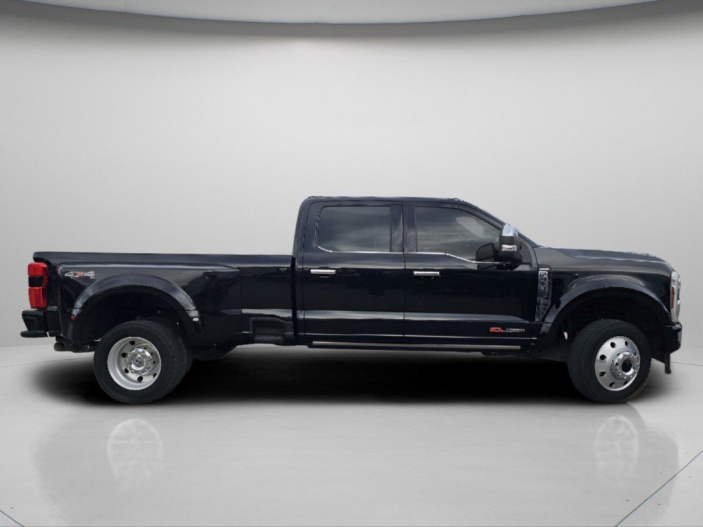Certified 2024 Ford F450 Limited image 3