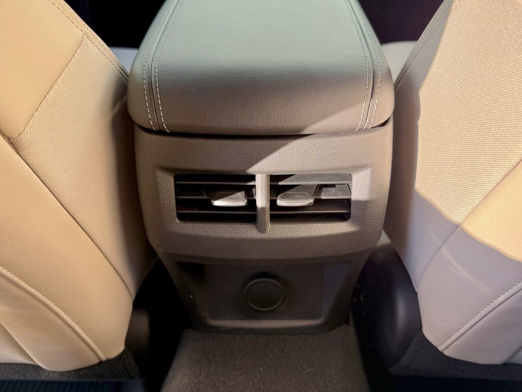 Used 2021 Cadillac CT4 Luxury w/ Sun And Sound Package image 32