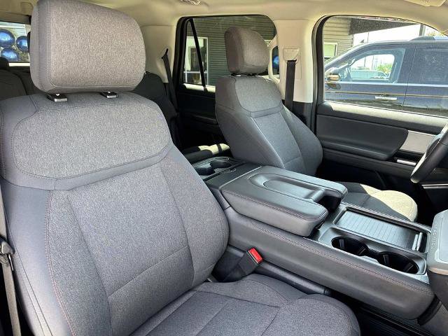 Certified 2025 Ford Expedition Active image 13