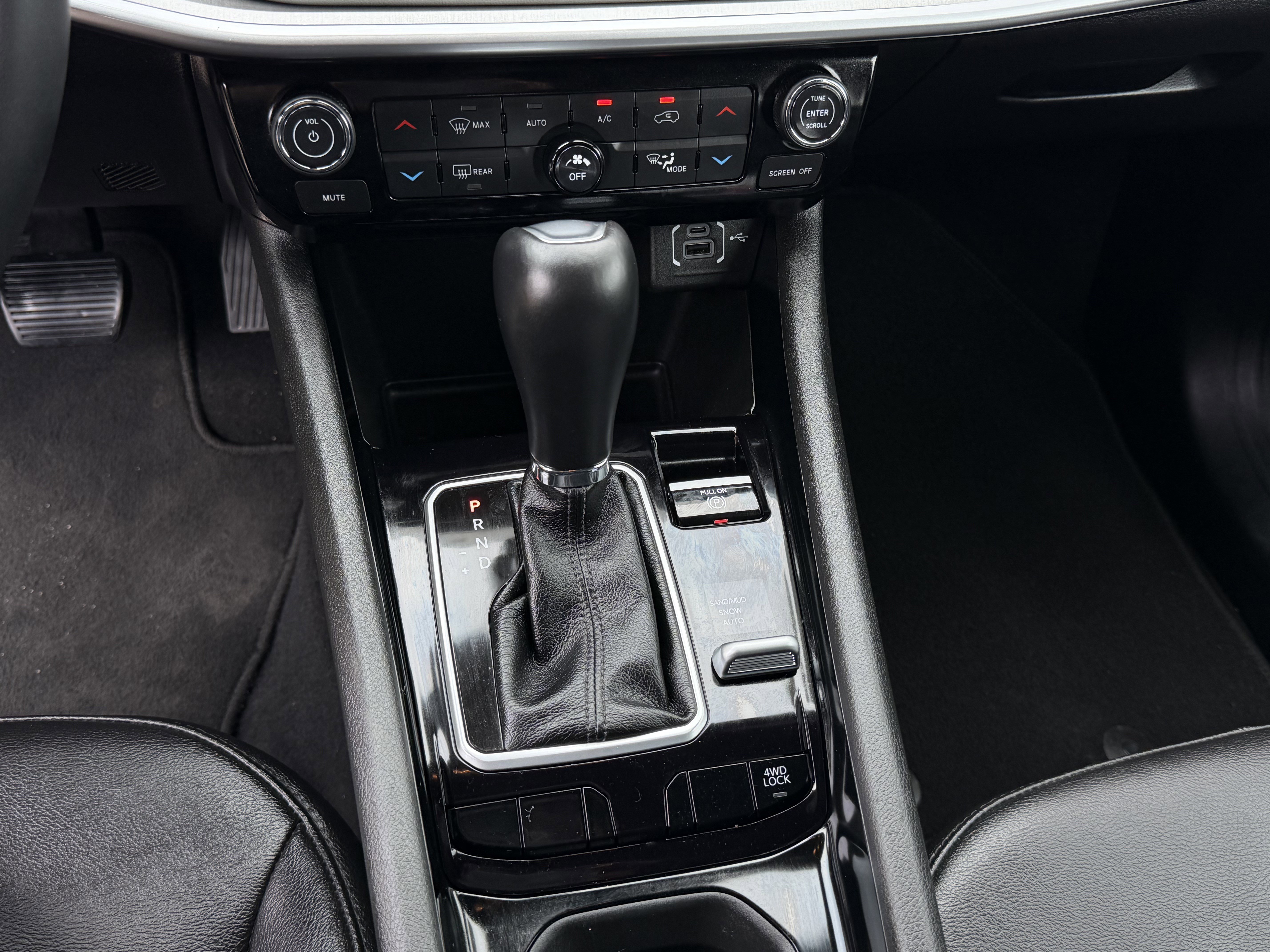 Used 2026 Jeep Compass Limited image 22