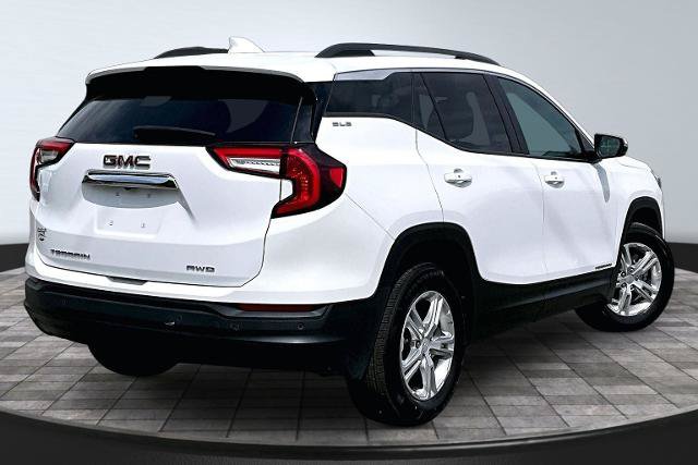 Used 2023 GMC Terrain SLE w/ Driver Convenience Package AWD/4WD image 13