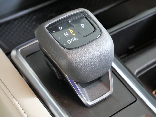 Used 2023 Nissan Pathfinder SL AWD/4WD image 25