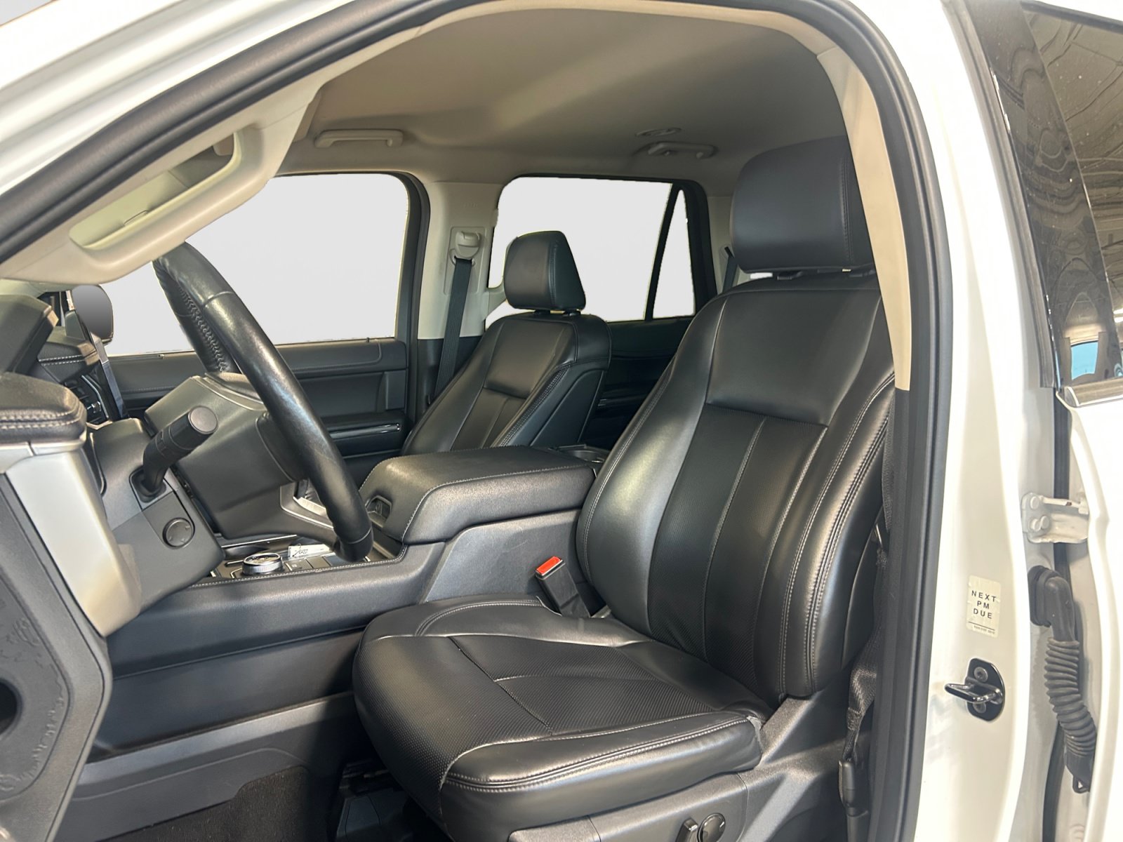 Certified 2024 Ford Expedition XLT RWD image 12