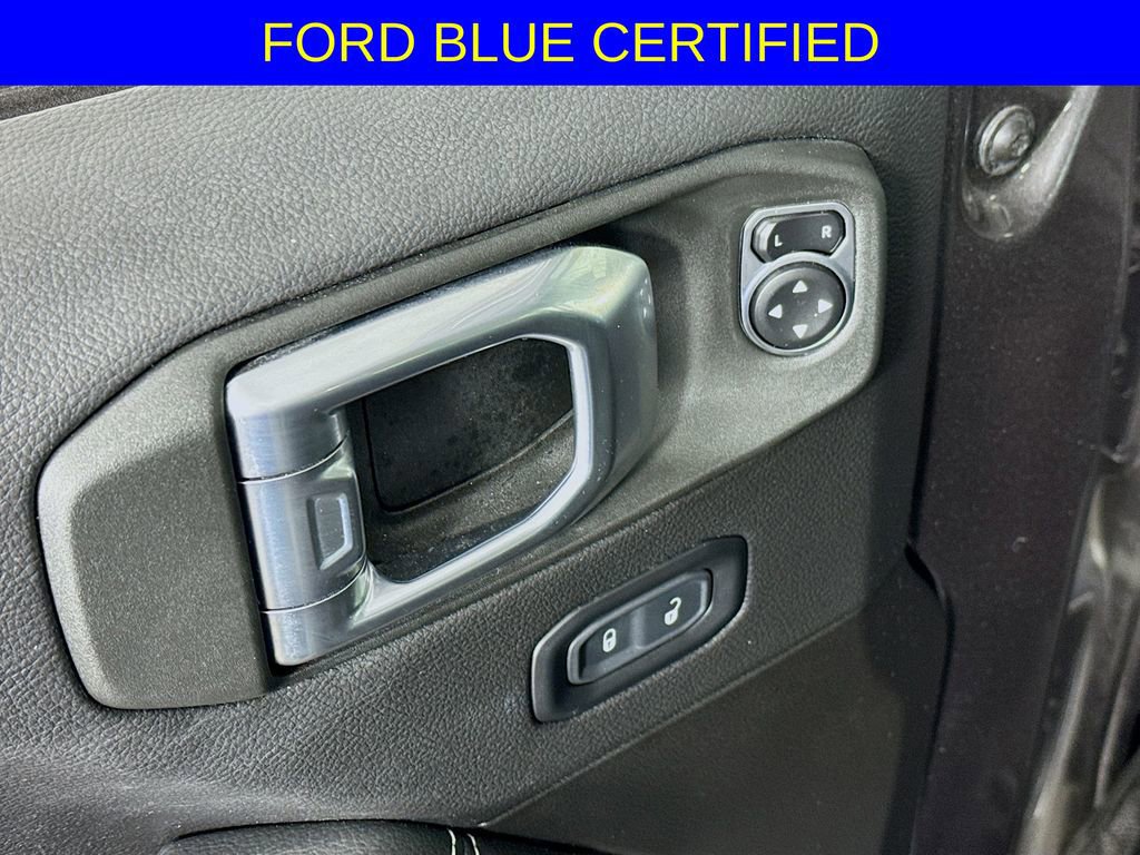 Used 2022 Jeep Wrangler Unlimited Sahara image 18