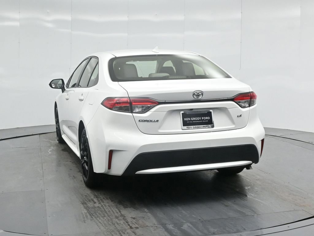 Used 2020 Toyota Corolla LE image 18