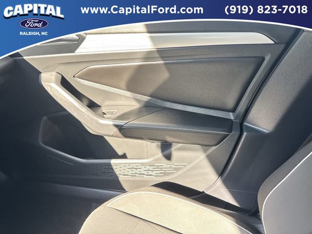 Used 2025 Volkswagen Jetta Sport FWD image 28
