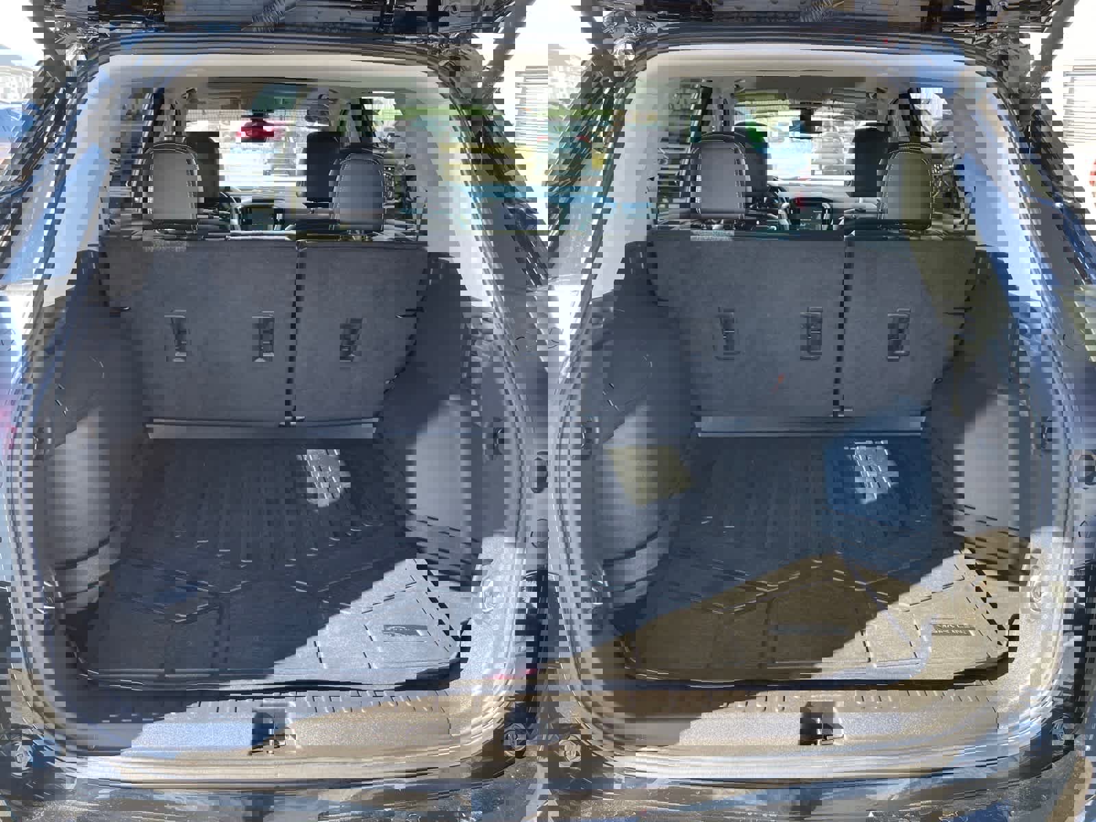 Used 2022 GMC Terrain SLT w/ Infotainment Package II image 20