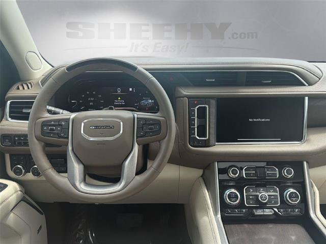 Used 2023 GMC Yukon Denali w/ Denali Reserve Package AWD/4WD image 3