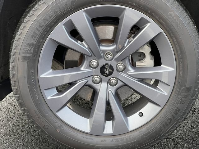 Certified 2023 Ford Explorer XLT w/ Equipment Group 202A image 15