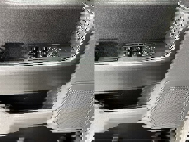 Certified 2025 Ford F250 XLT image 4