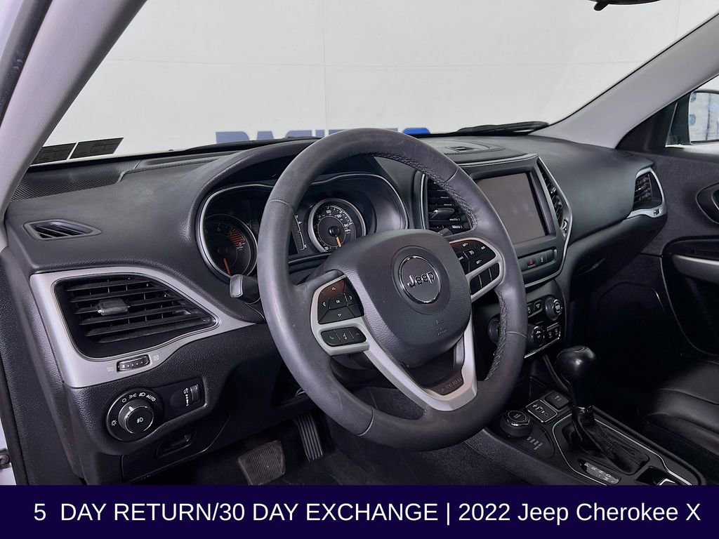 Used 2022 Jeep Cherokee Latitude image 11