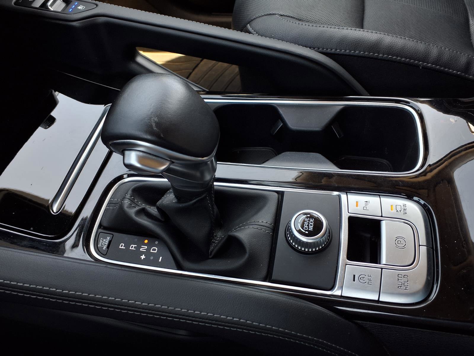 Used 2022 Kia Telluride SX image 19