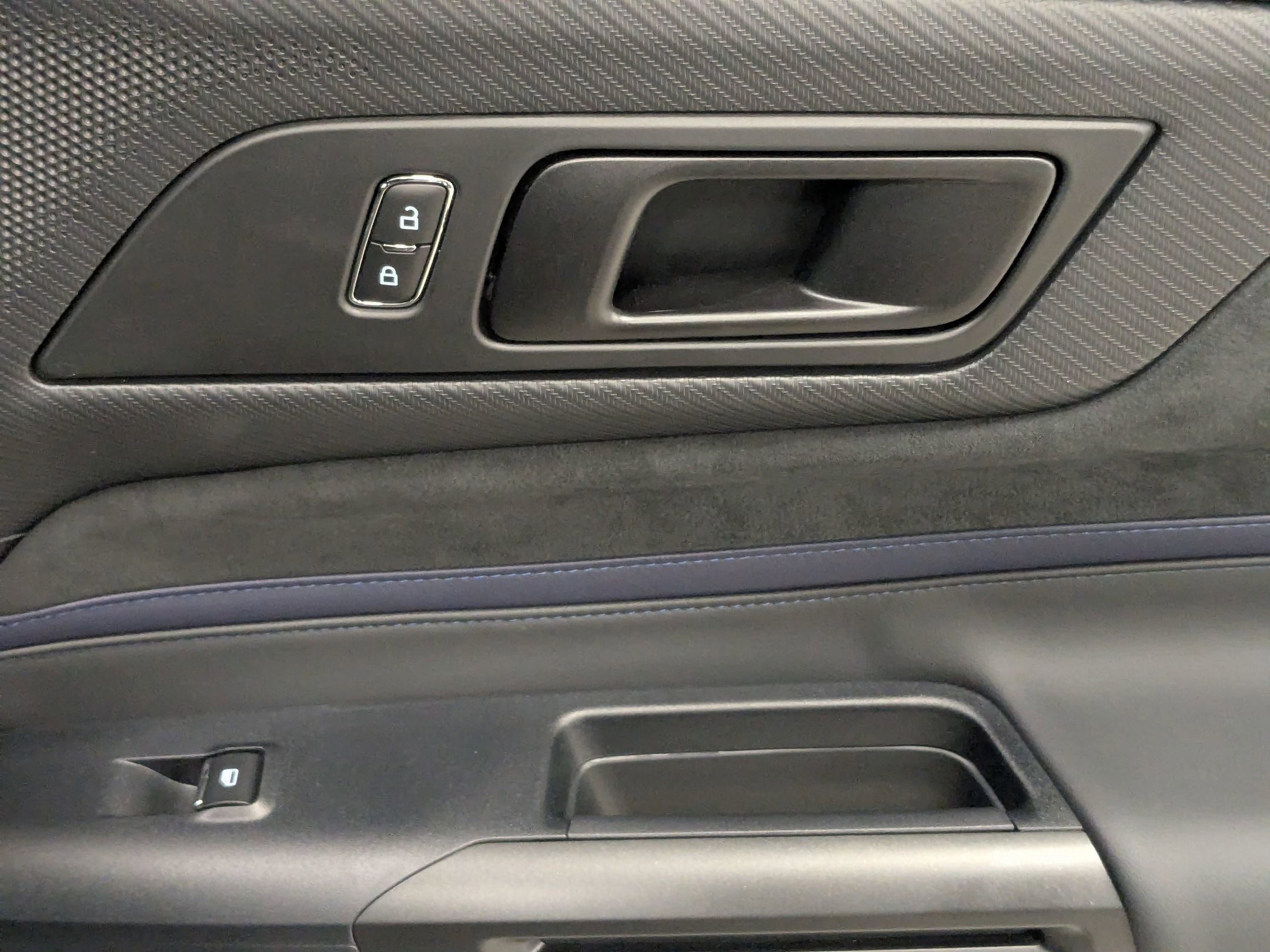 Certified 2025 Ford Mustang Dark Horse w/ Dark Horse Handlin Package image 32