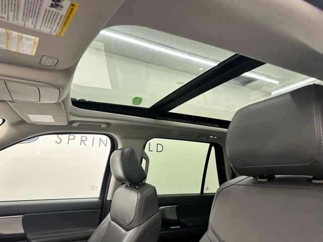 Certified 2025 Ford Expedition Max Active image 28