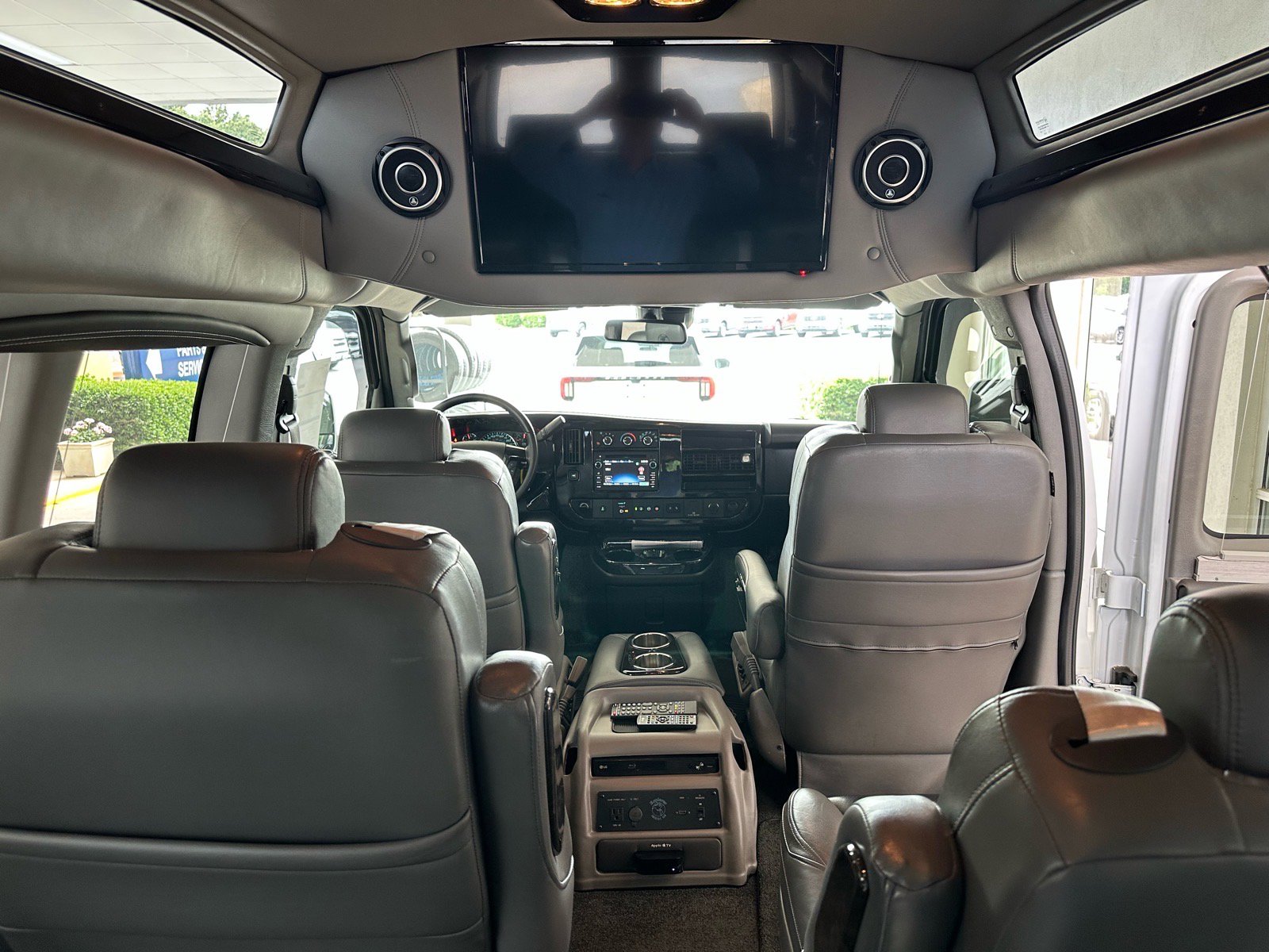 Used 2020 Chevrolet Express 2500 w/ Enhanced Convenience Package RWD image 49