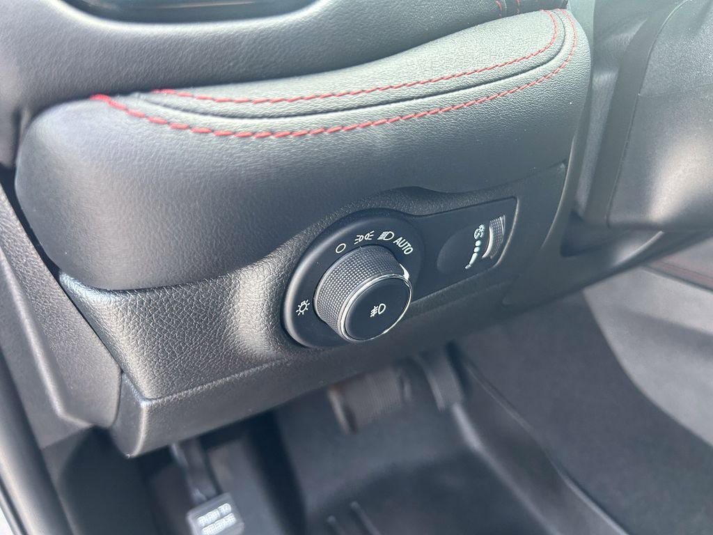 Used 2023 Dodge Durango GT AWD/4WD image 11