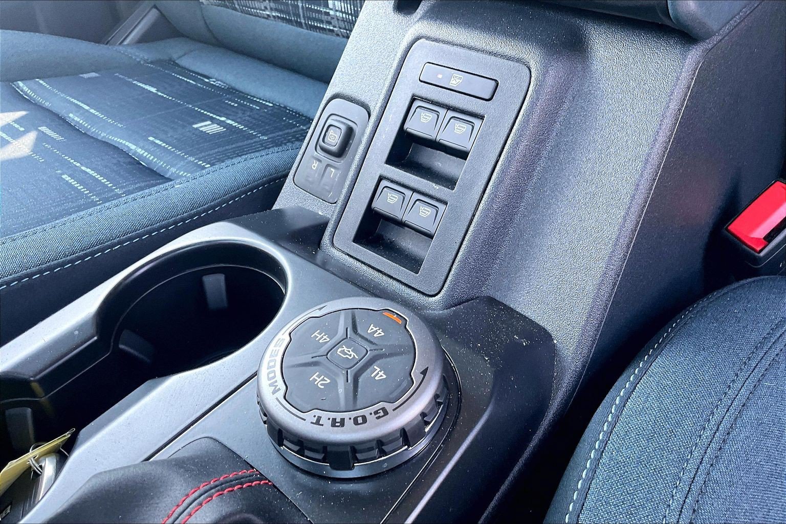 Certified 2026 Ford Bronco Heritage Edition AWD/4WD image 36