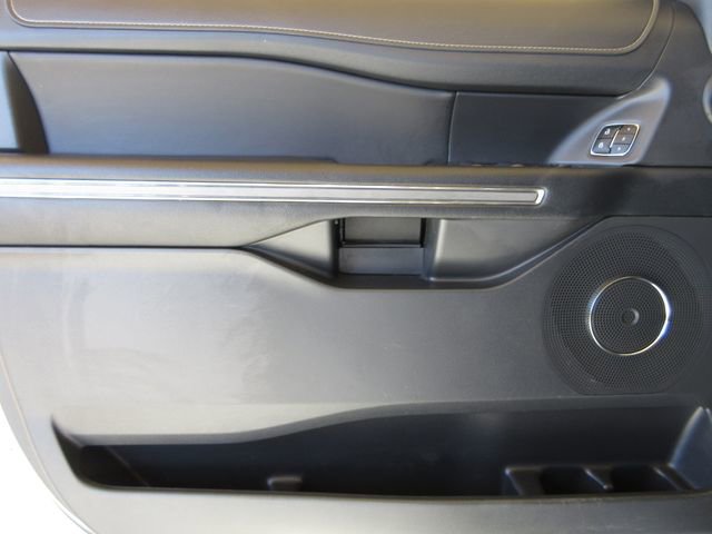 Certified 2024 Ford Expedition Max XLT image 9