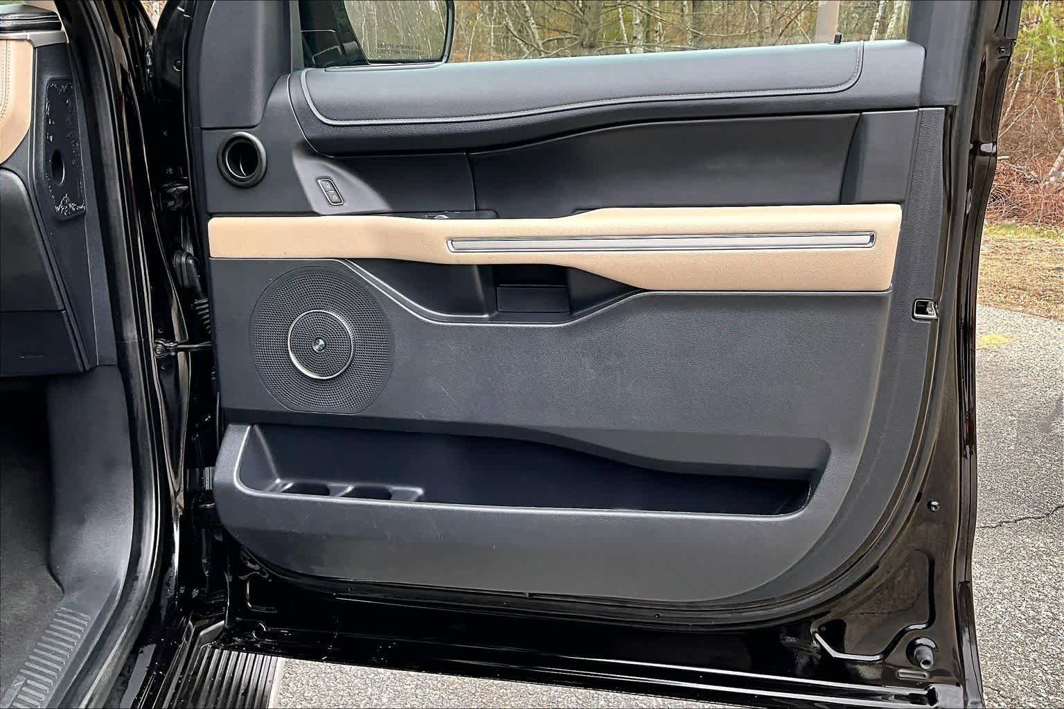 Certified 2023 Ford Expedition Max Limited AWD/4WD image 23