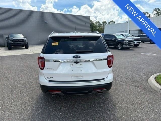 Certified 2018 Ford Explorer Limited FWD image 7