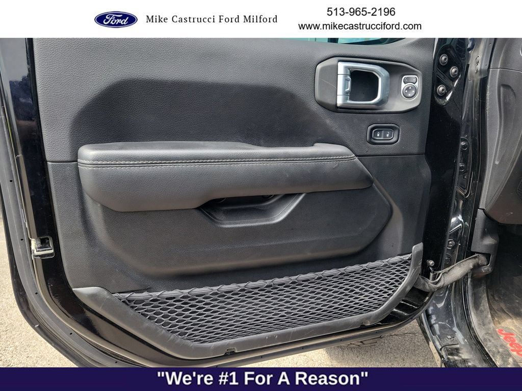 Used 2023 Jeep Gladiator Overland w/ Cold Weather Group AWD/4WD image 21