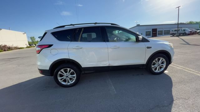 Certified 2017 Ford Escape SE AWD/4WD image 10