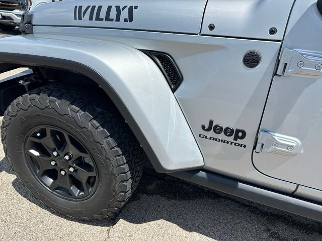 Used 2022 Jeep Gladiator Sport AWD/4WD image 8