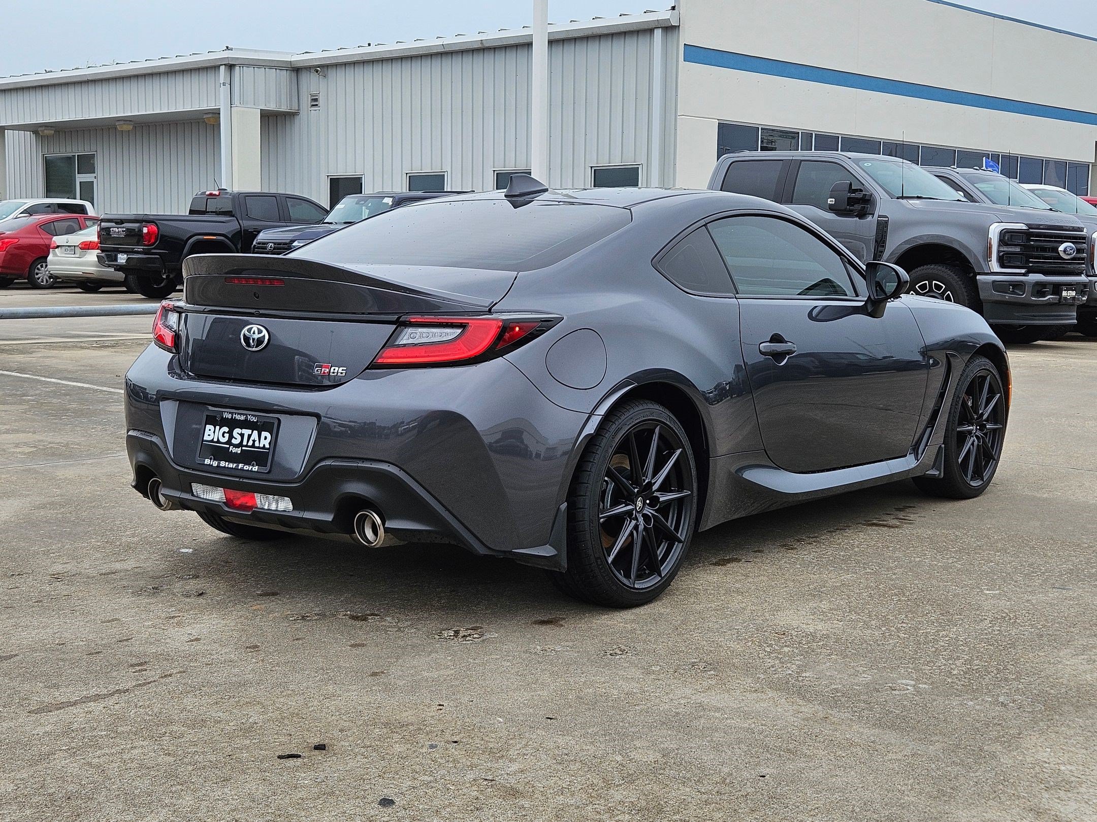 Used 2025 Toyota GR86 Premium RWD image 3