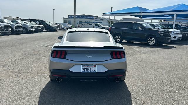 Certified 2024 Ford Mustang Coupe image 4
