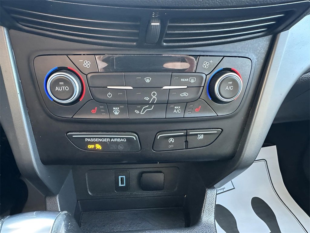 Certified 2019 Ford Escape SEL image 28