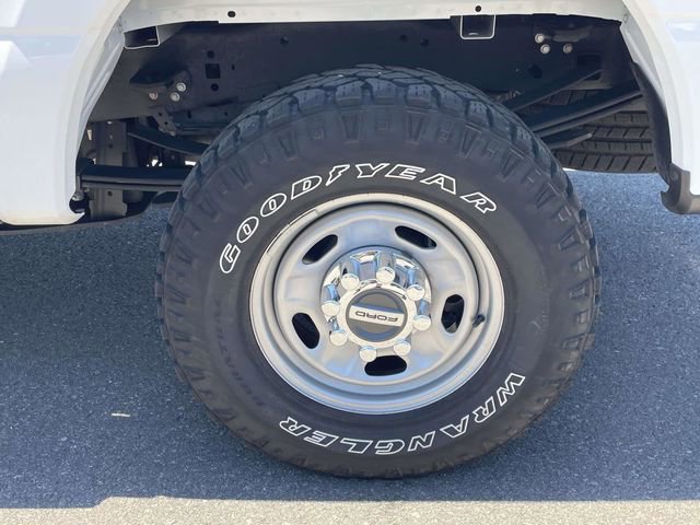 Certified 2024 Ford F350 XL w/ XL Off-Road Package AWD/4WD image 4