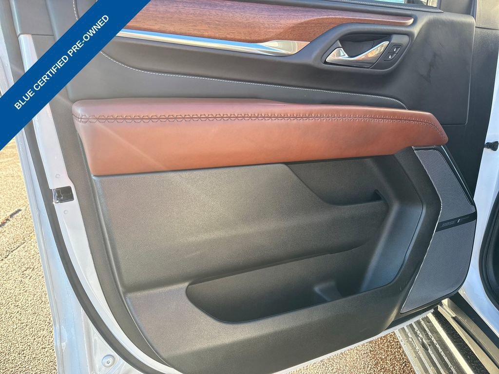 Used 2023 GMC Yukon Denali Ultimate image 12