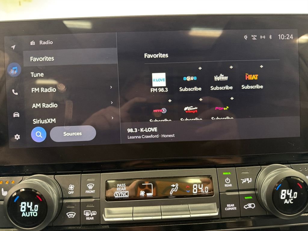 Used 2024 Toyota Grand Highlander image 25