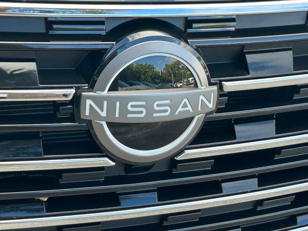 Used 2025 Nissan Rogue SV FWD image 18