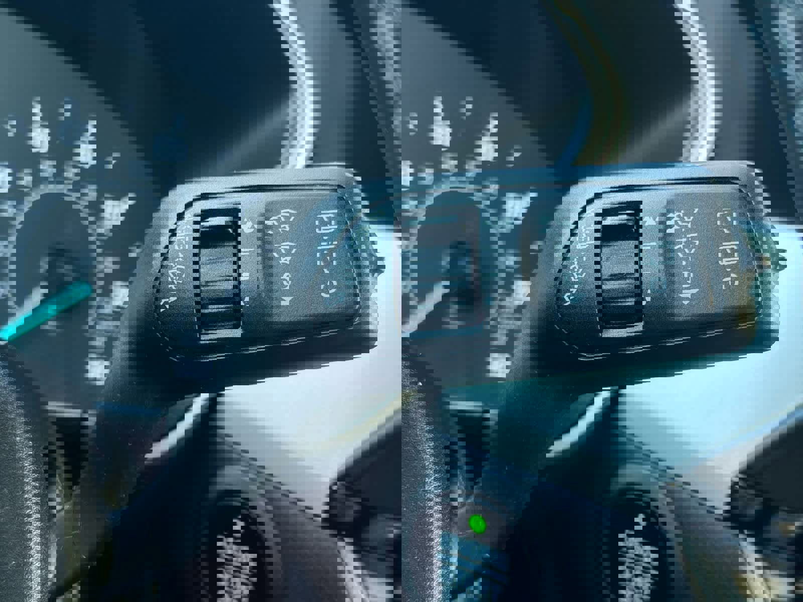 Certified 2022 Ford Escape SEL image 28