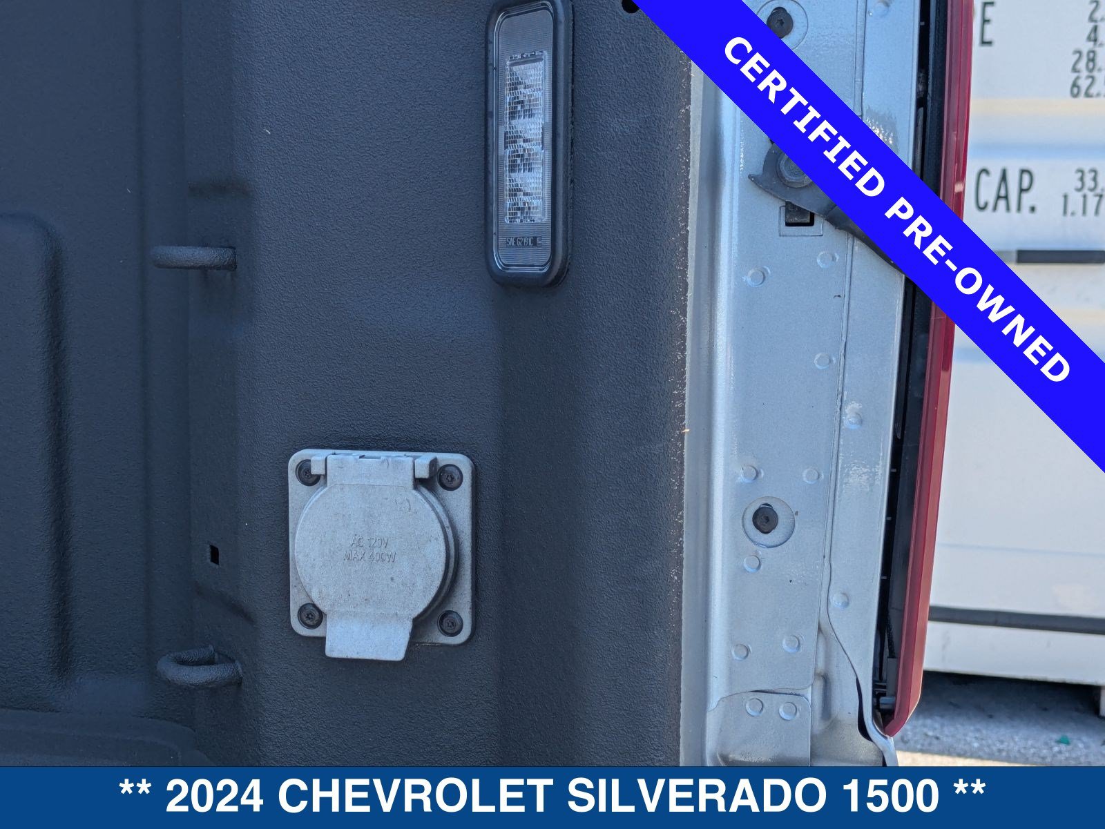 Used 2024 Chevrolet Silverado 1500 High Country w/ Technology Package AWD/4WD image 14