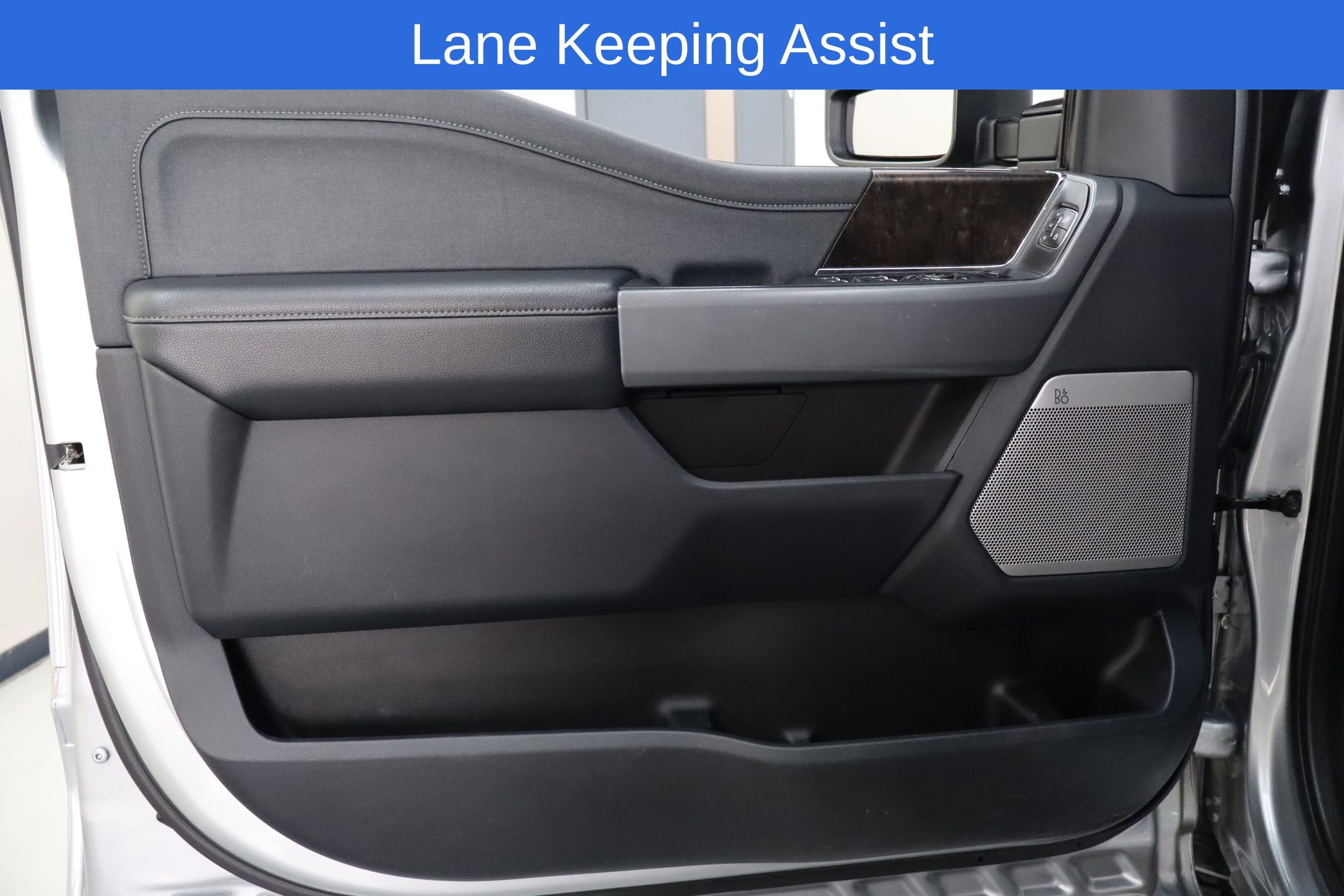 Certified 2023 Ford F250 Lariat w/ Lariat Ultimate Package image 13