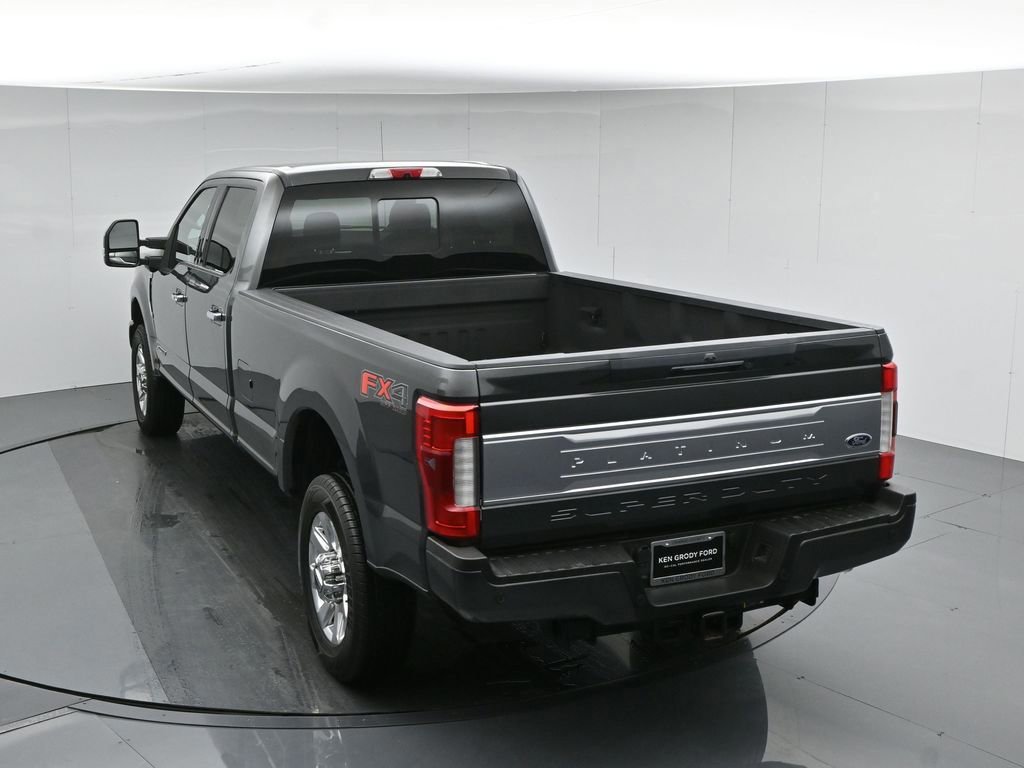 Certified 2018 Ford F350 Platinum w/ Platinum Ultimate Package image 16