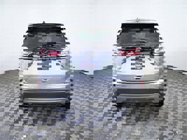 Certified 2024 Ford Edge SEL w/ Convenience Package image 3